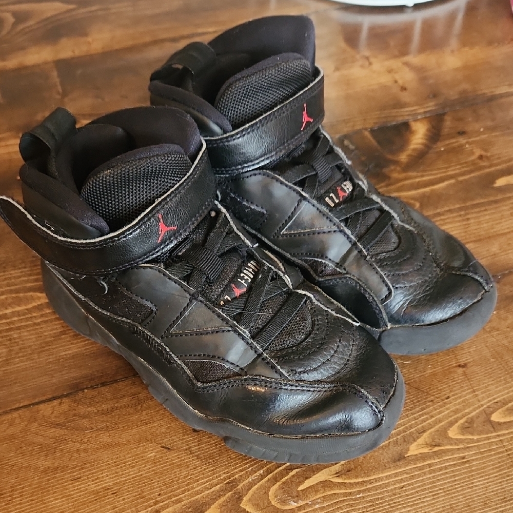 Nike Kids Black High-Top Sneakers